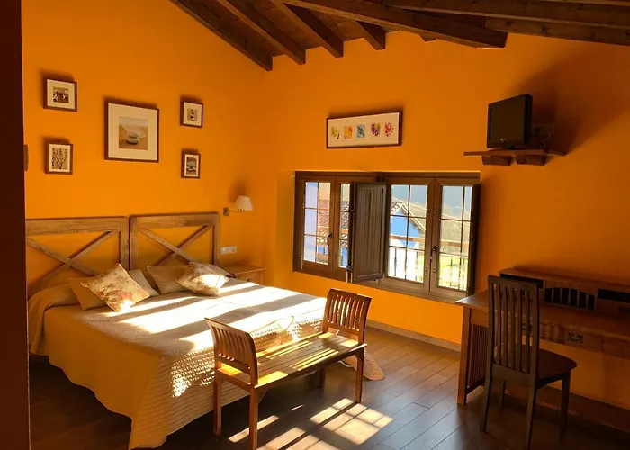 El Quintanal فندق