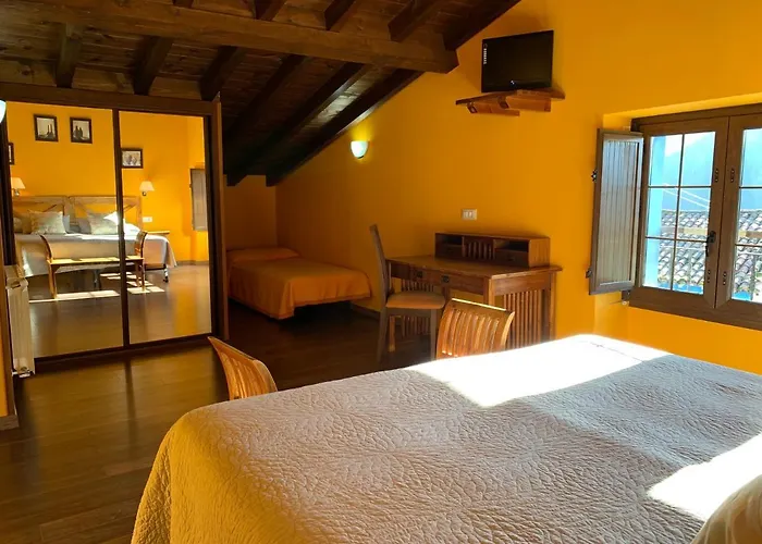 El Quintanal فندق